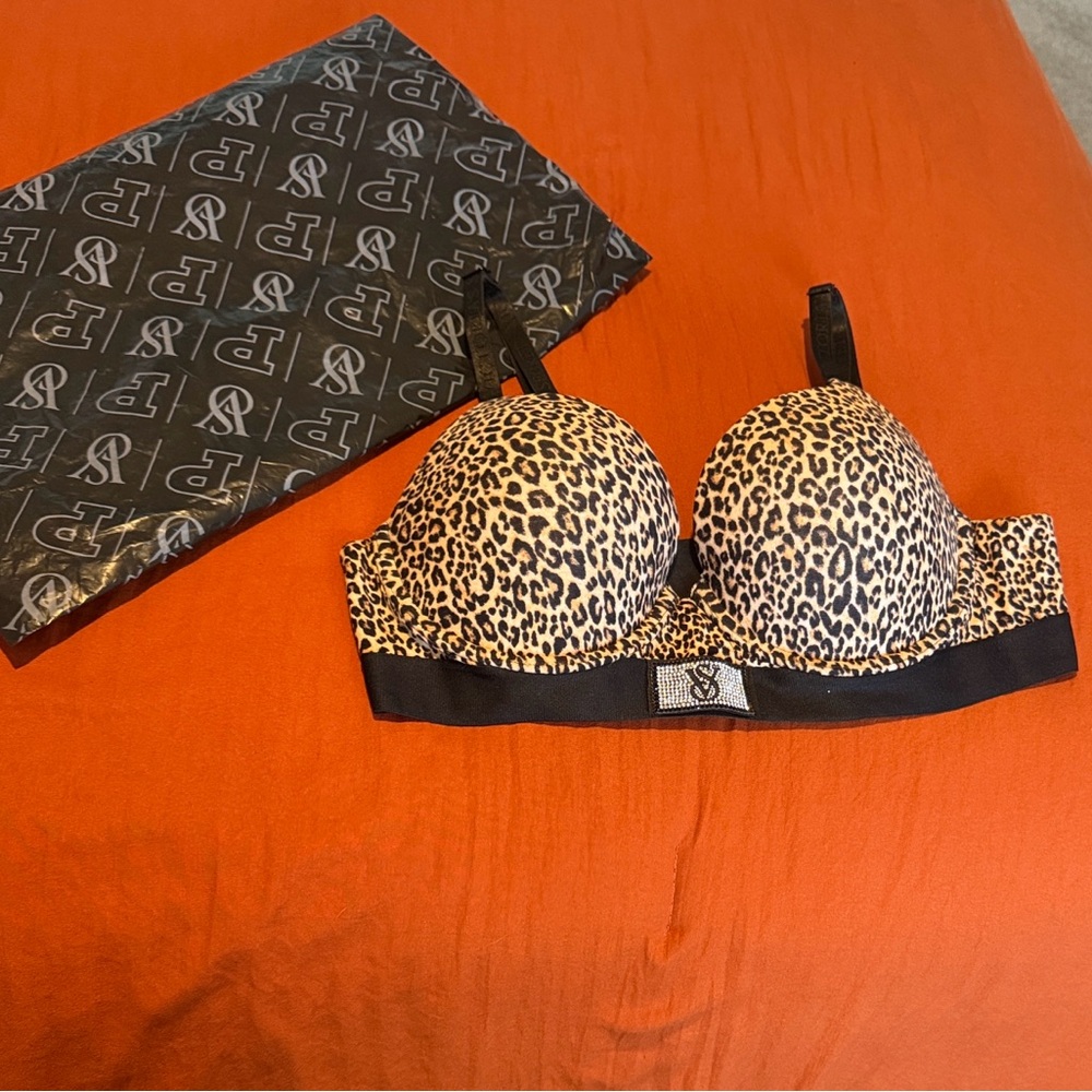 Victoria’s Secret Leopard Print Women's Push Up Bra NWOT